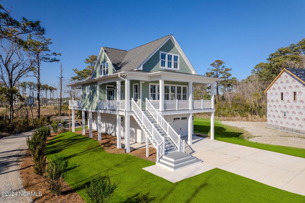 Photo of 515 Goldeneye Court, Beaufort, NC 28516 (MLS # 100547355)