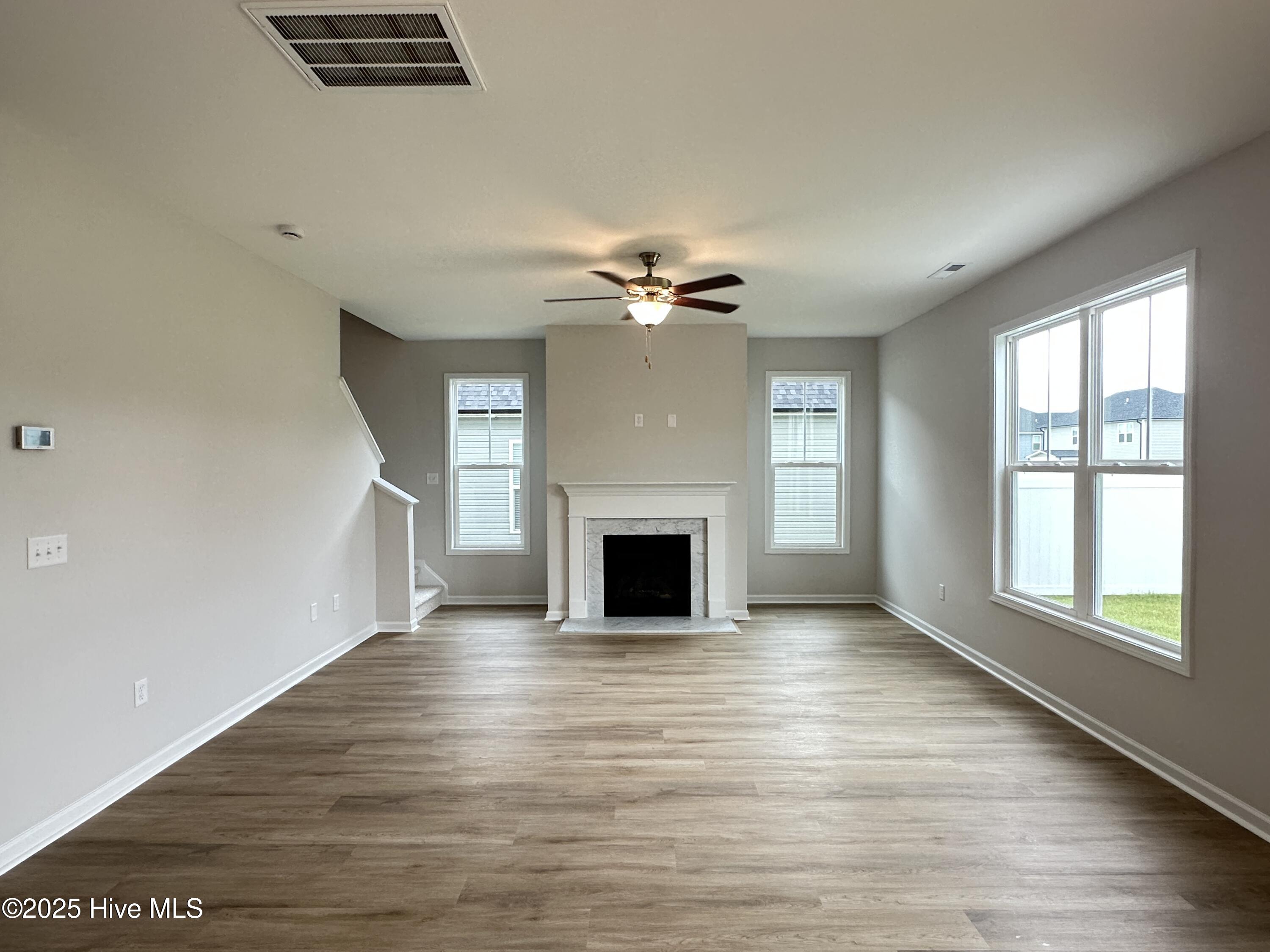 1016 Setting Sun Boulevard NE