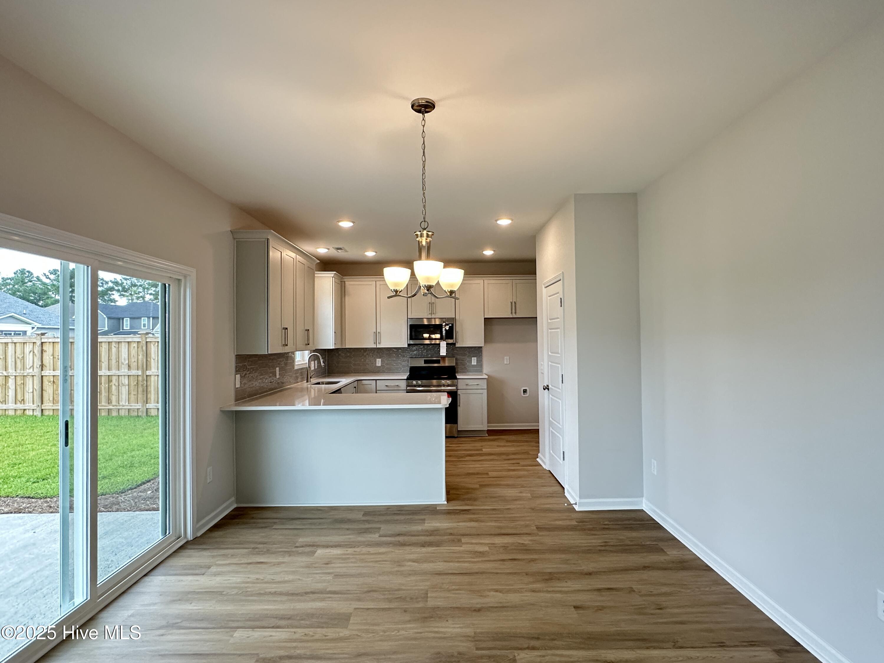 1016 Setting Sun Boulevard NE