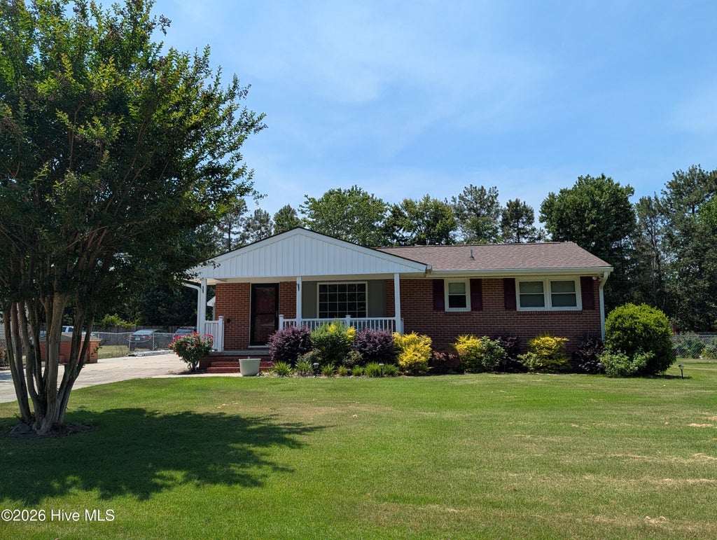 Photo of 109 Forest View Drive, Nashville, NC 27856 (MLS # 100585559)