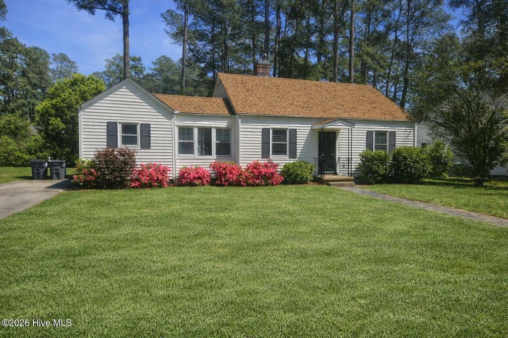 Photo of 609 Piedmont Avenue, Rocky Mount, NC 27803 (MLS # 100543877)