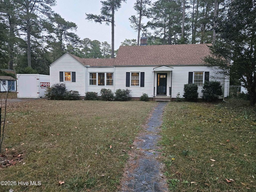 Photo of 609 Piedmont Avenue, Rocky Mount, NC 27803 (MLS # 100543877)