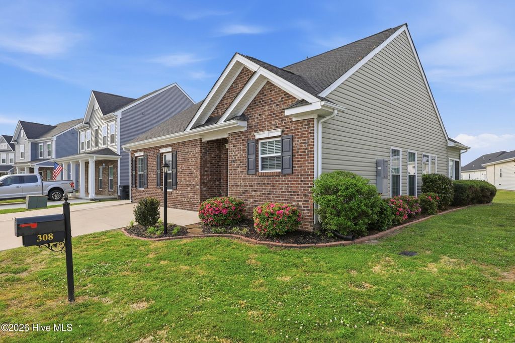 Photo of 308 Egret Court, Elizabeth City, NC 27909 (MLS # 100565980)