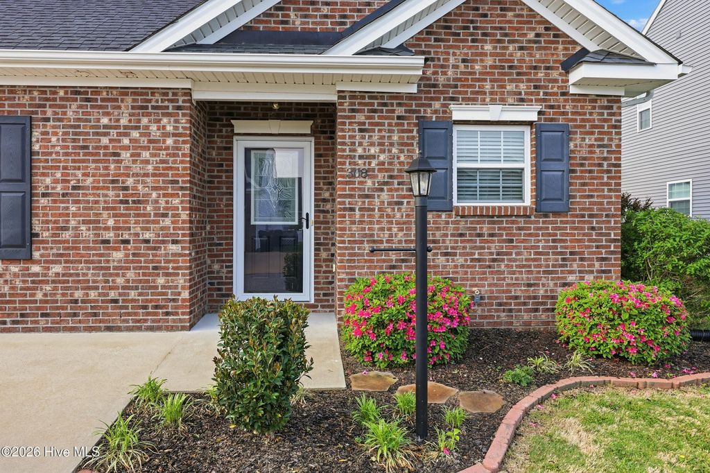 Photo of 308 Egret Court, Elizabeth City, NC 27909 (MLS # 100565980)