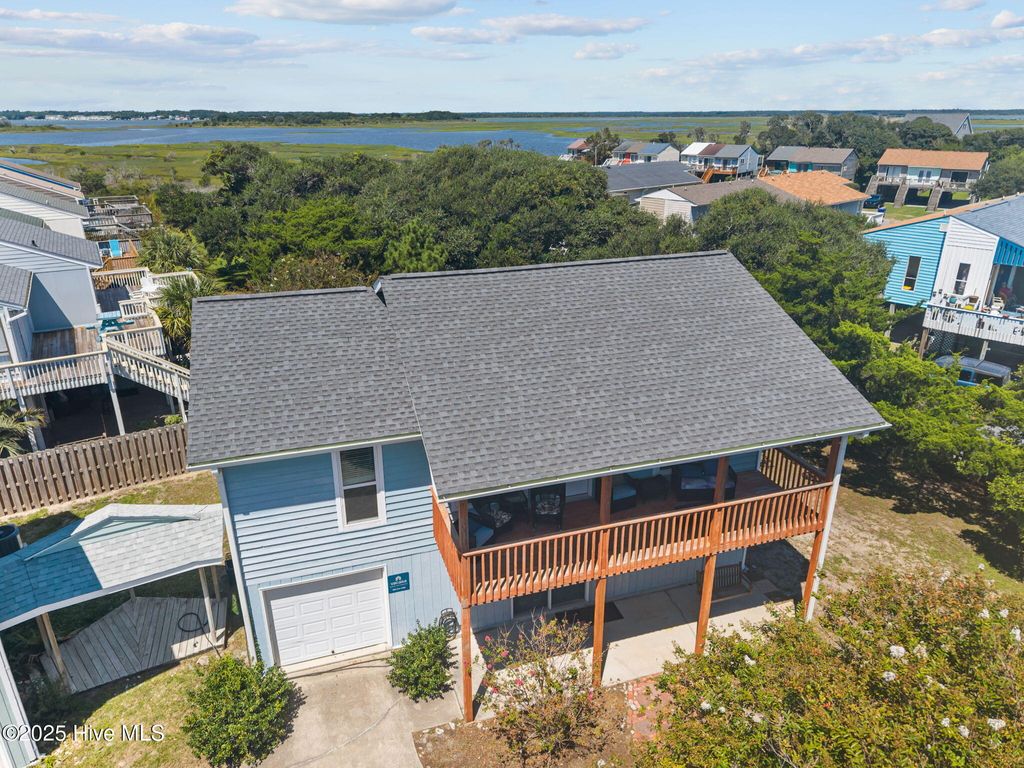 Photo of 210 Bayview Drive, North Topsail Beach, NC 28460 (MLS # 100528402)