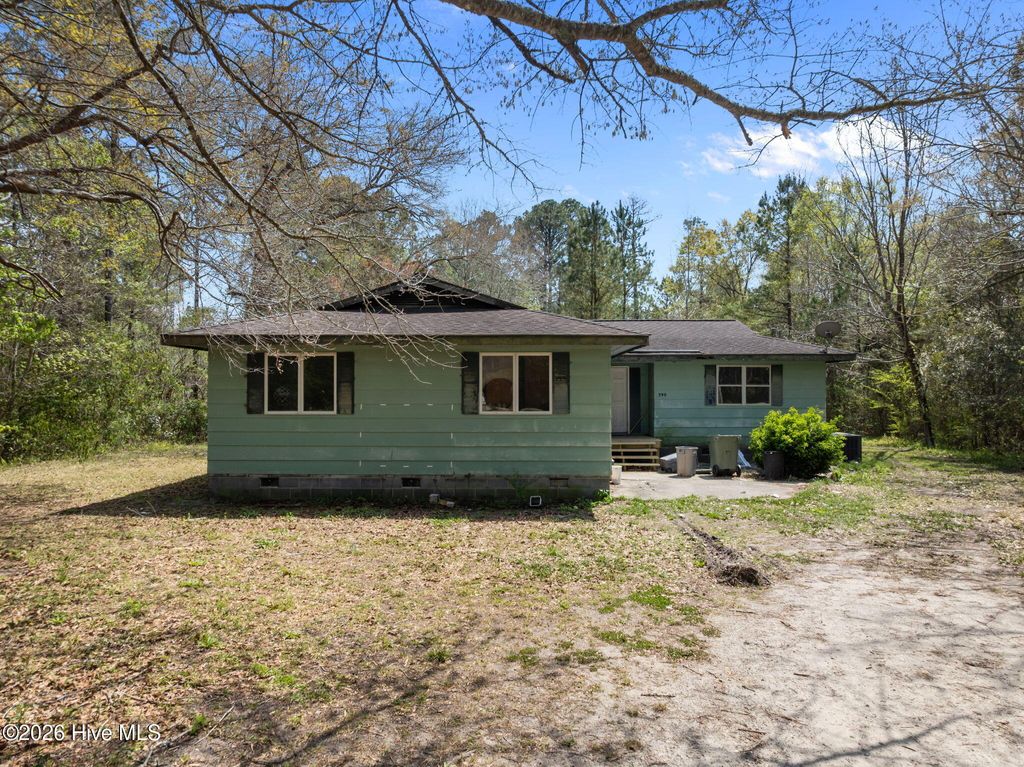 Photo of 390 Old Winberry Road, Newport, NC 28570 (MLS # 100565077)