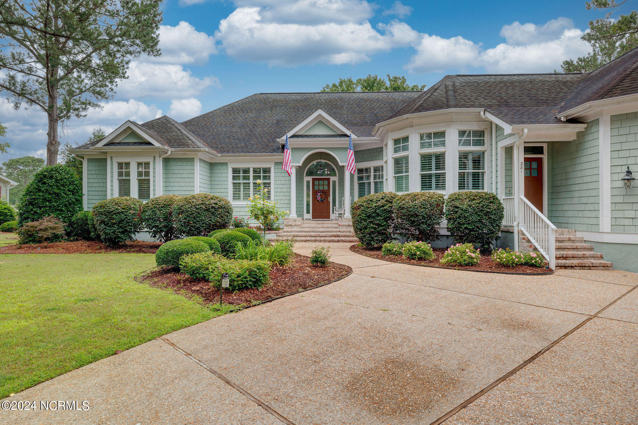 Wallace, North Carolina 28466, United States, 4 Bedrooms Bedrooms, ,4 BathroomsBathrooms,Residential,Active,255748