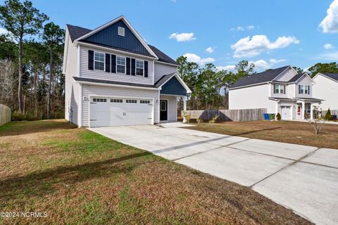 512 Everett Glades Sneads Ferry NC 28460