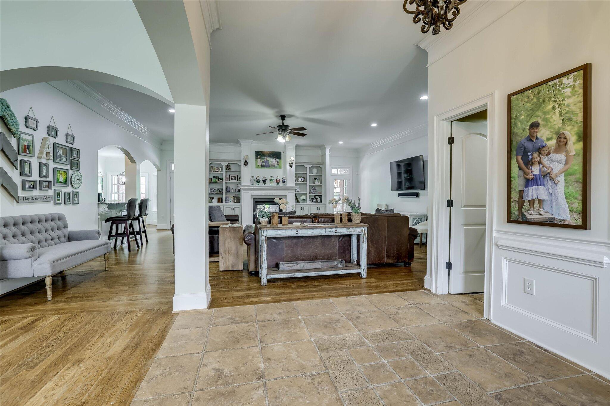 645 Emerald Crossing