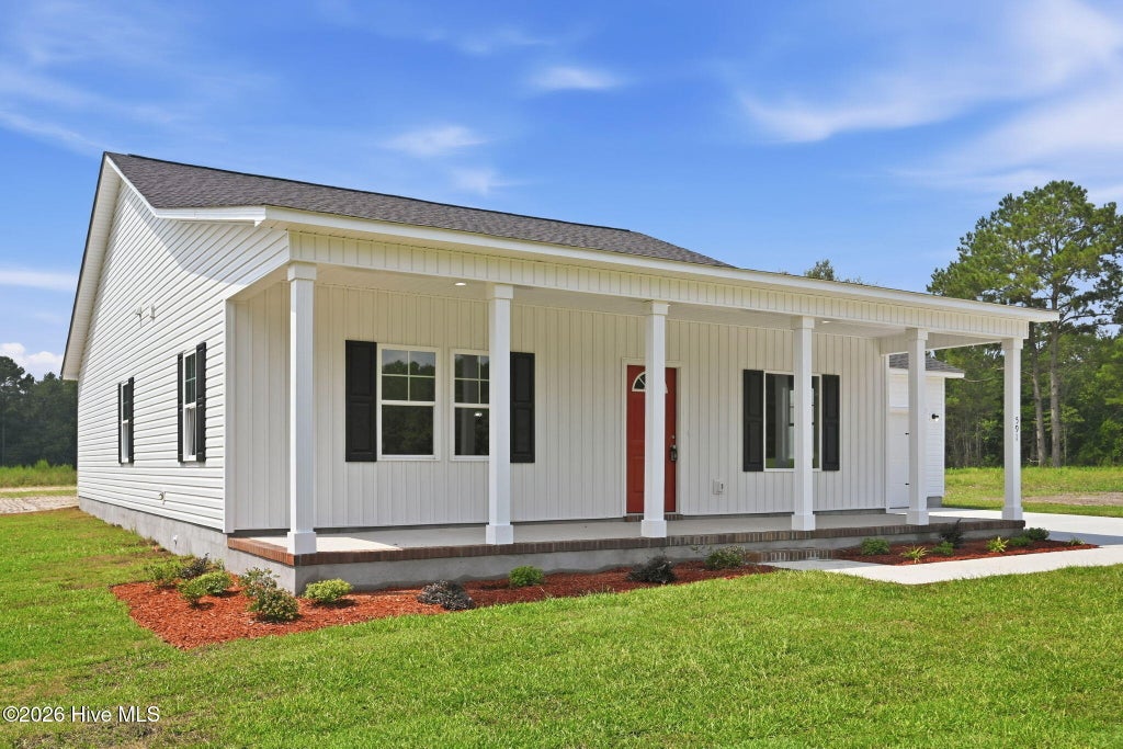 Photo of 591 Batchelor Road, Richlands, NC 28574 (MLS # 100598256)
