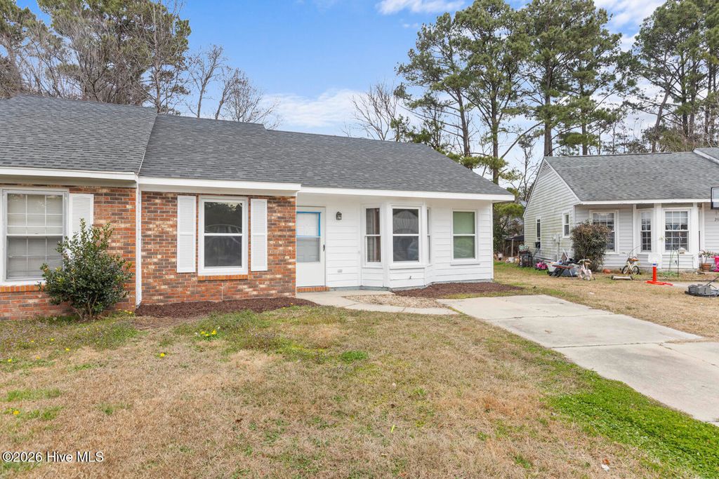 Photo of 2507 Willow Crest Court, Midway Park, NC 28544 (MLS # 100549878)
