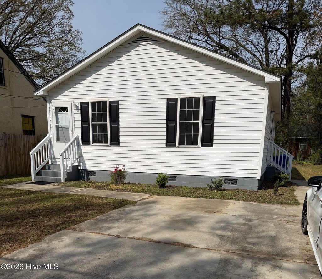 Photo of 1319 Carolina Street E, Wilson, NC 27893 (MLS # 100563164)