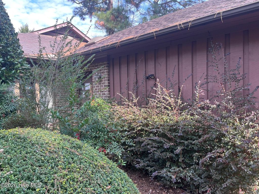 Photo of 260 Fairway Drive, Pinehurst, NC 28374 (MLS # 100558376)