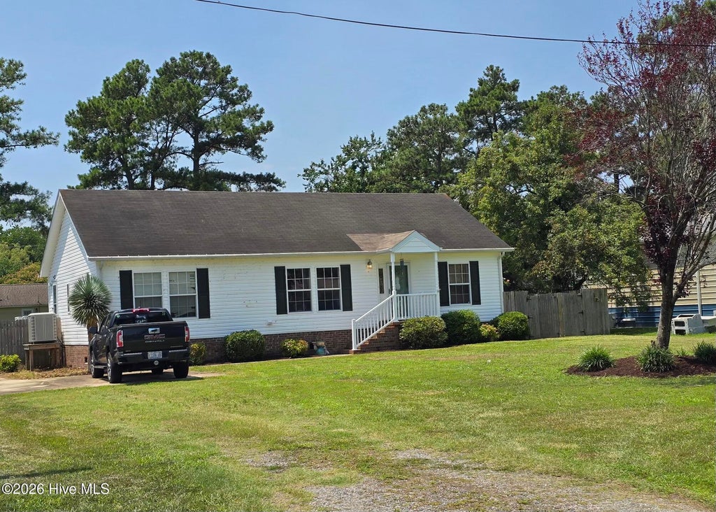 Photo of 110 Porpoise Street, Moyock, NC 27958 (MLS # 100588412)
