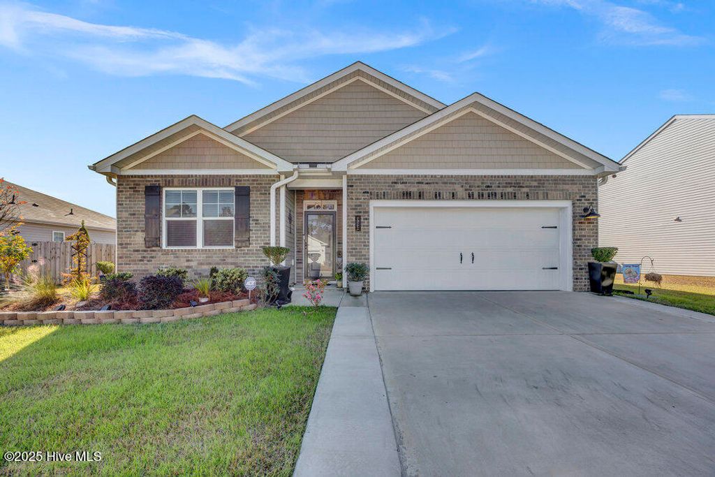 Photo of 344 Tributary Circle, Wilmington, NC 28401 (MLS # 100542471)
