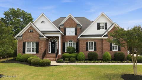 Homes For Sale - 821 Chesapeake Place<br/> Pitt County, Greenville, NC 27858