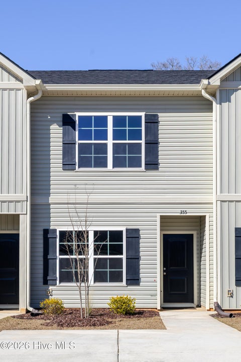 Townhouse For Rent - 355 Bordeaux Drive<br/> Thomson, GA 30824