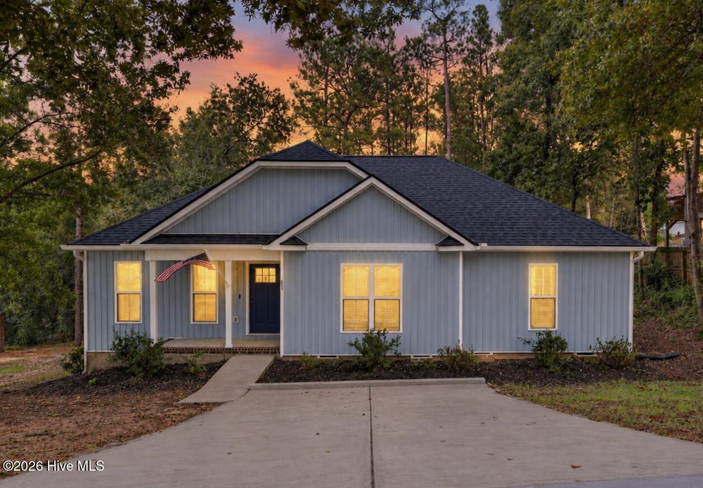 Photo of 605 Ridgefield Drive, North Augusta, SC 29841 (MLS # 100605460)