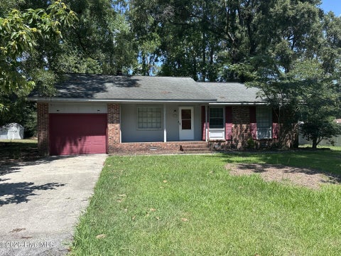 Photo of 1015 Plymouth Drive, New Bern, NC 28562 (MLS # 100587588)