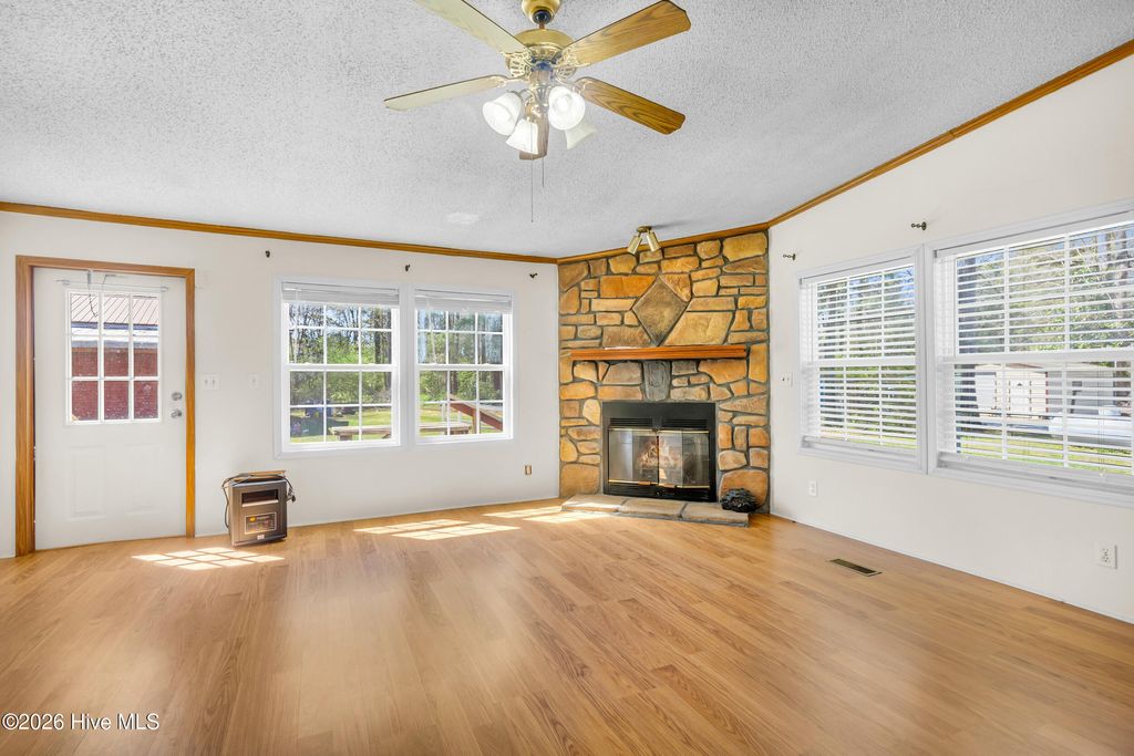 Photo of 275 Bayleaf Road, New Bern, NC 28560 (MLS # 100557759)