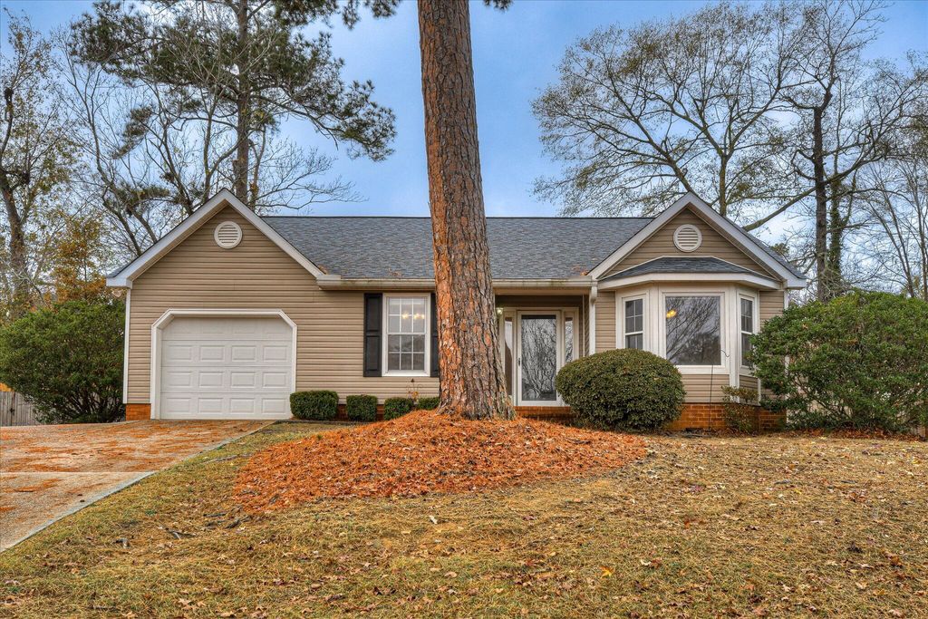 Photo of 135 Crawford Drive, Martinez, GA 30907 (MLS # 549989)