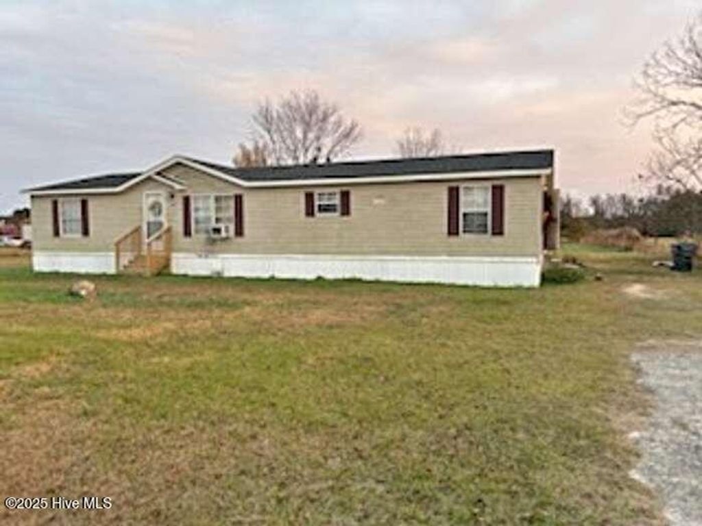 Photo of 332 Best Road, Whiteville, NC 28472 (MLS # 100545082)