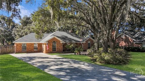 Photo of 56 Glennmary Lane E, Richmond Hill, GA 31324 (MLS # SA345935)