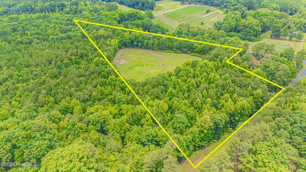 Photo of 140 Hardy Road, Carthage, NC 28327 (MLS # 100585378)