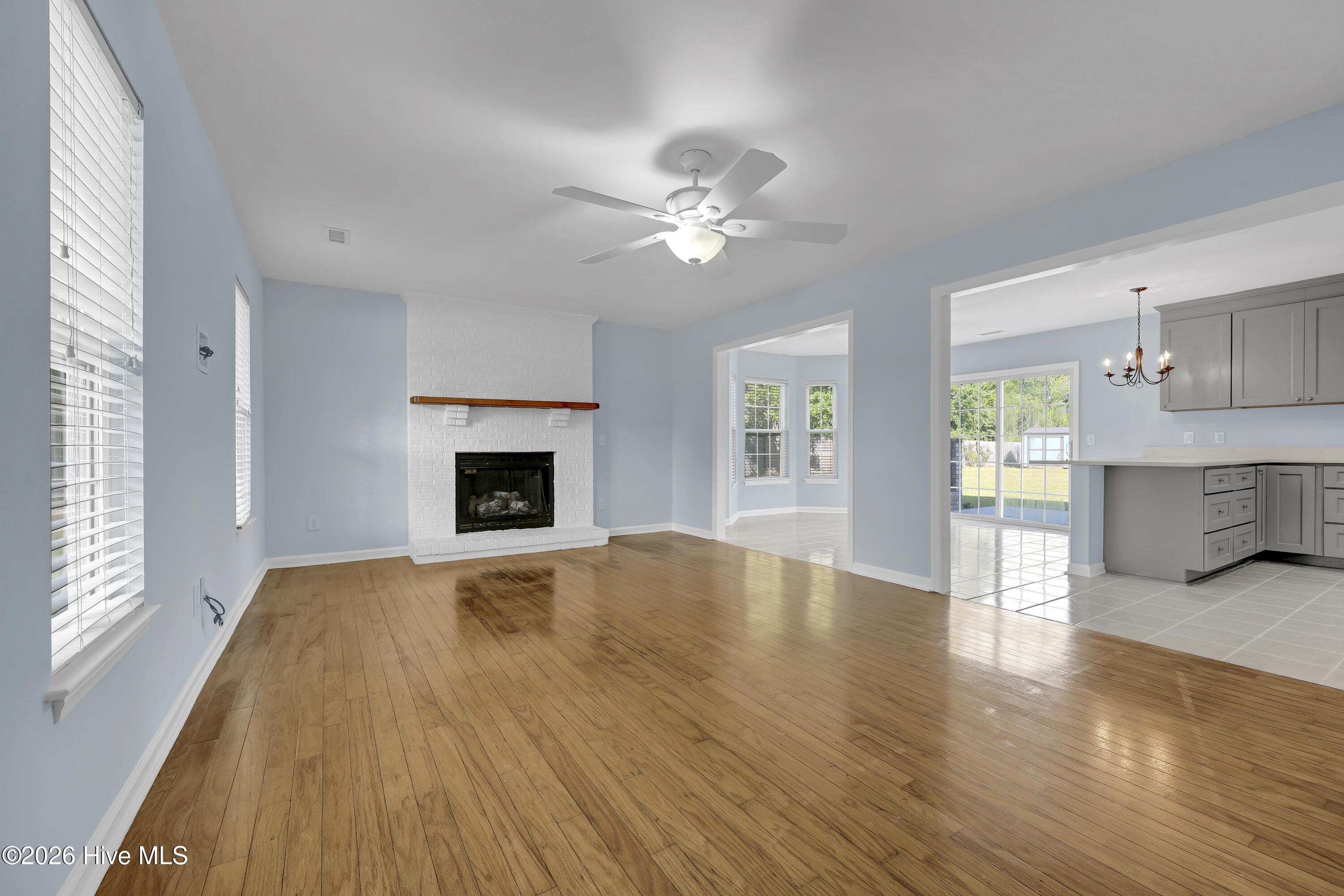 3008 Tandem Court