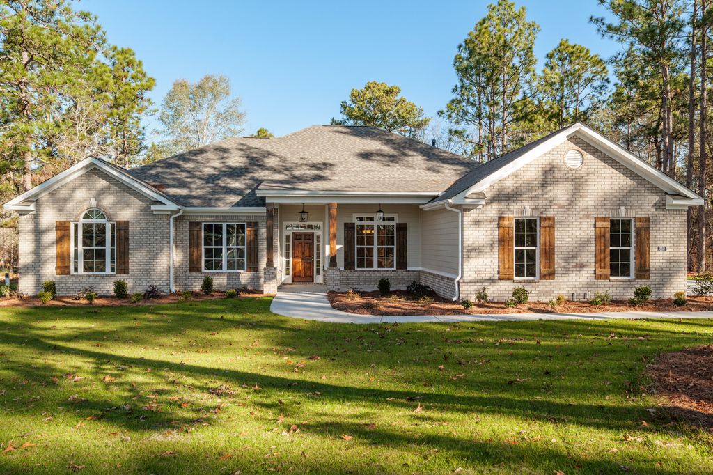 Photo of 552 Wentworth Circle, Aiken, SC 29803 (MLS # 542533)