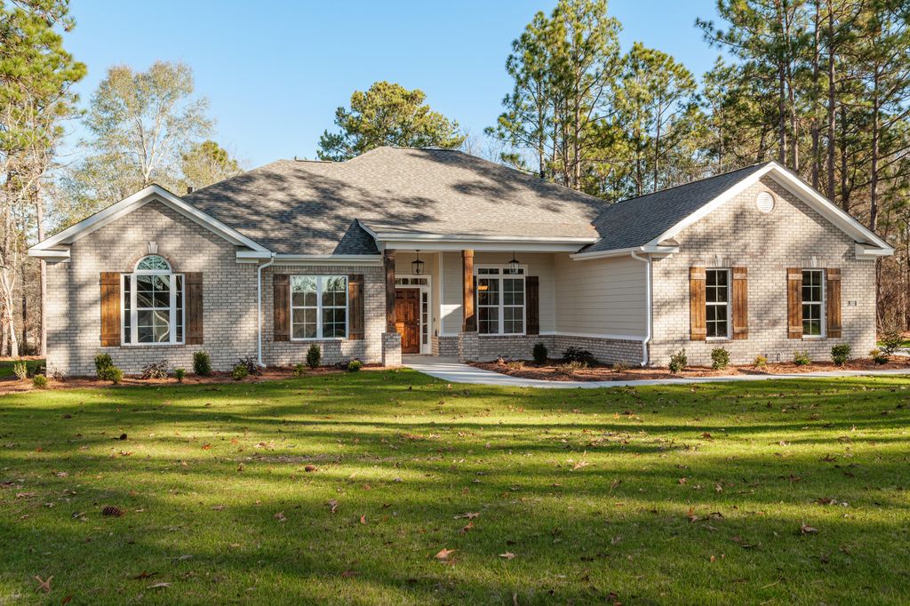 Photo of 552 Wentworth Circle, Aiken, SC 29803 (MLS # 542533)