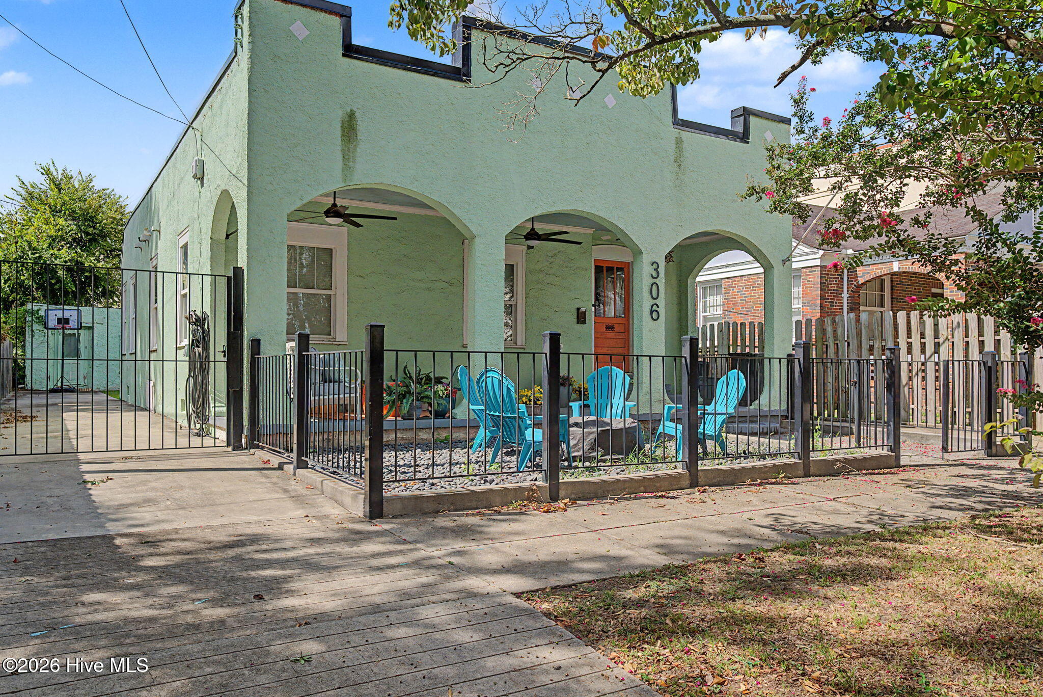 306 Ellis Street