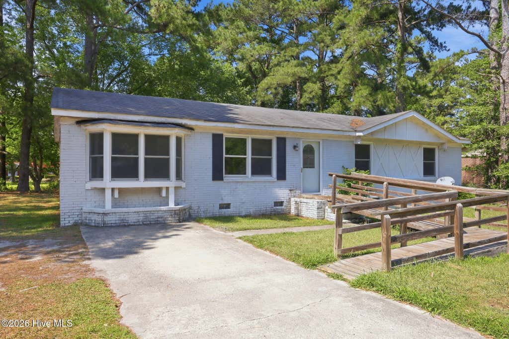 Photo of 101 Fairwood Lane, Greenville, NC 27834 (MLS # 100580387)
