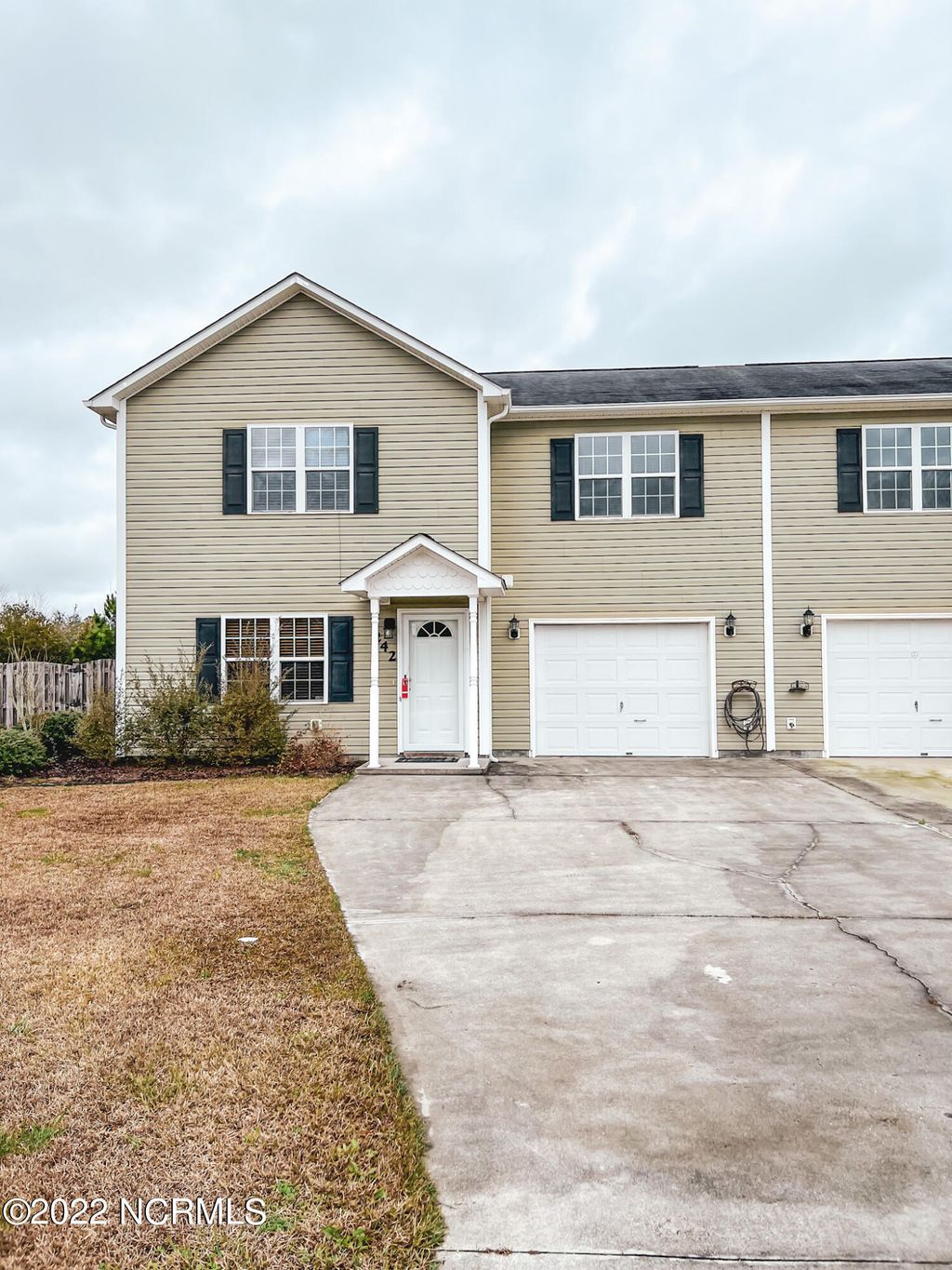 Photo of 242 Smallwood Road, Hubert, NC 28539 (MLS # 100549585)