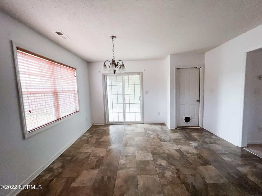 Photo of 242 Smallwood Road, Hubert, NC 28539 (MLS # 100549585)