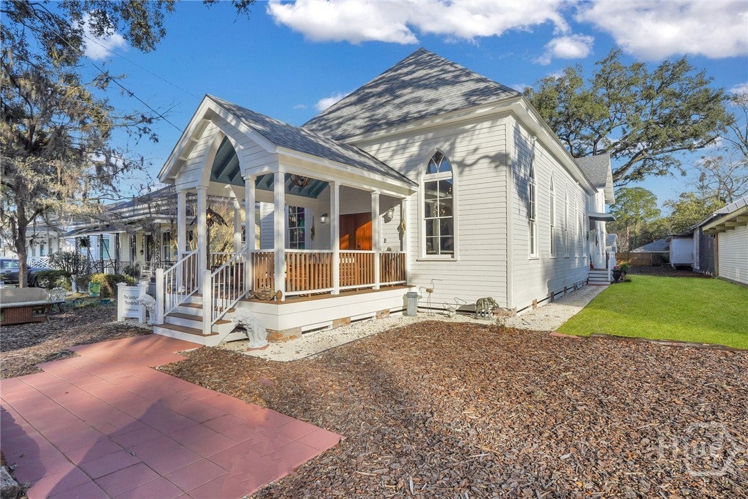 2716 Mechanics Avenue
