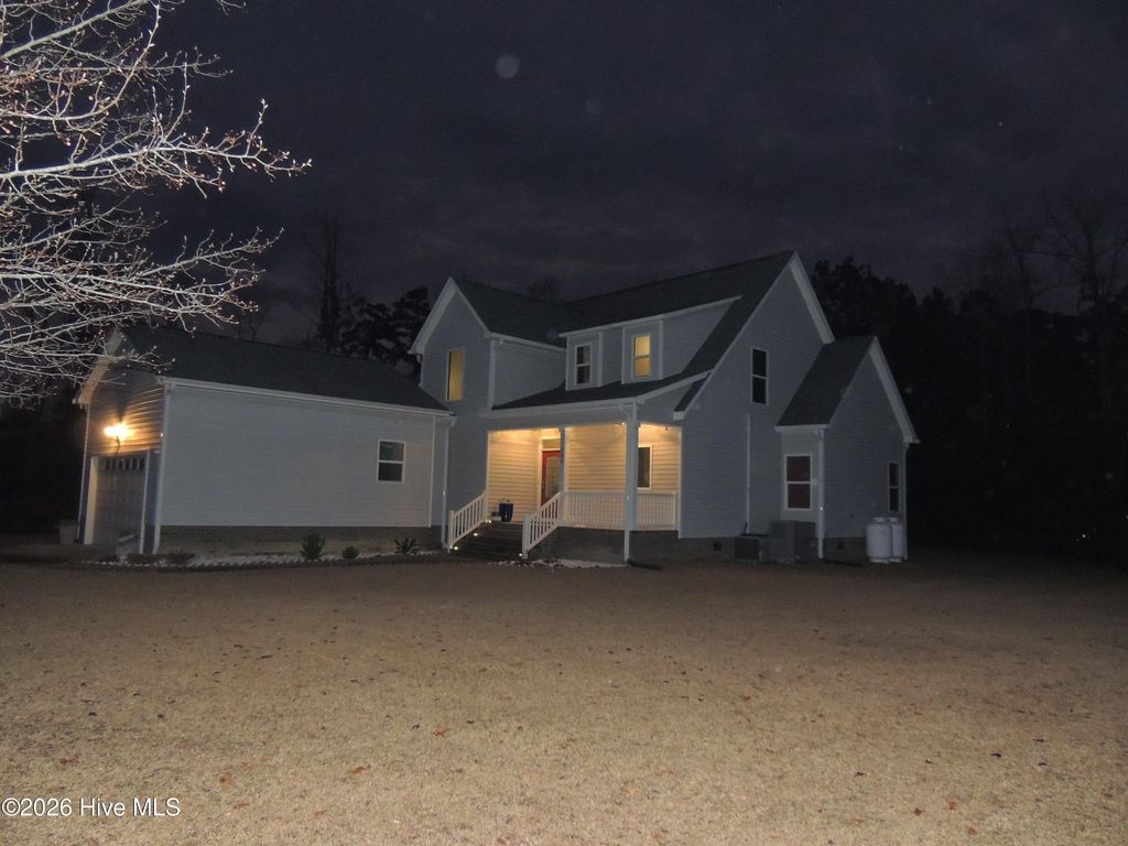 Photo of 164 Bay View Drive, Chocowinity, NC 27817 (MLS # 100548144)