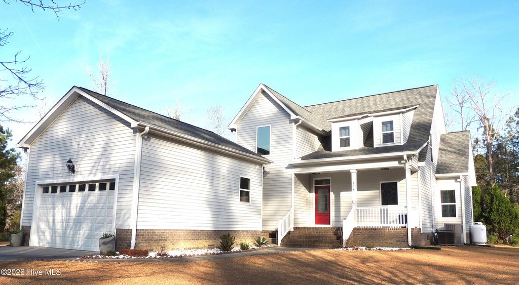 Photo of 164 Bay View Drive, Chocowinity, NC 27817 (MLS # 100548144)