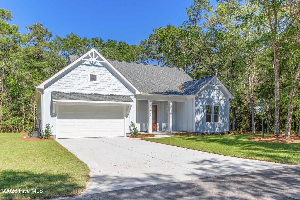 Photo of 634 Pelican Circle SE, Bolivia, NC 28422 (MLS # 100610635)