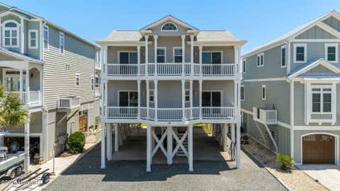 Homes For Sale - 12 Pender Street<br/> Ocean Isle Beach, NC 28469