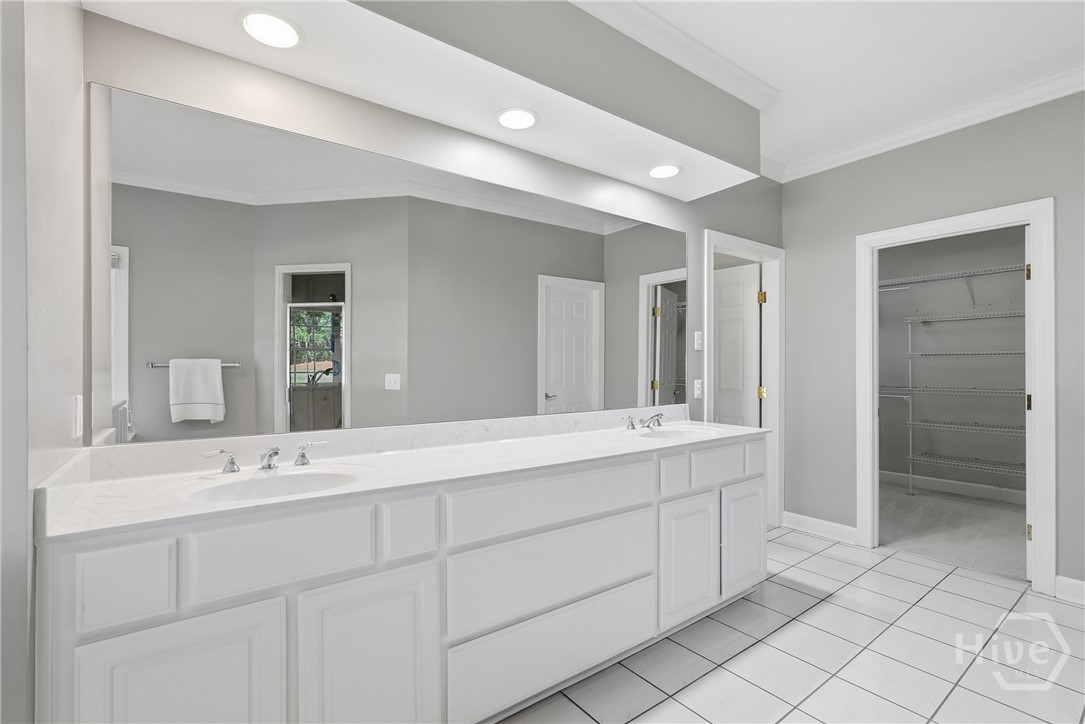 Savannah, Georgia 31411, United States, 3 Bedrooms Bedrooms, ,4 BathroomsBathrooms,Residential,Active,255423