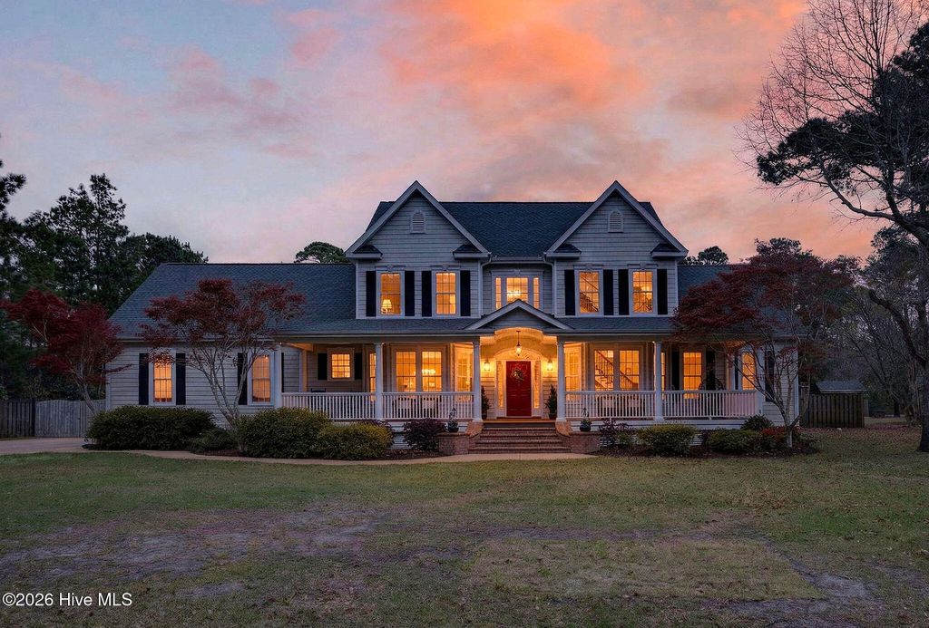 Photo of 113 Deerfield Drive, Hampstead, NC 28443 (MLS # 100563131)