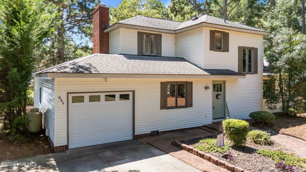 Photo of 103 Edgewater Drive, West End, NC 27376 (MLS # 100547072)