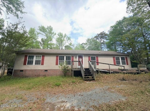 Mobile Home For Sale - 100 N Burning Tree Drive<br/> Hampstead, NC 28443