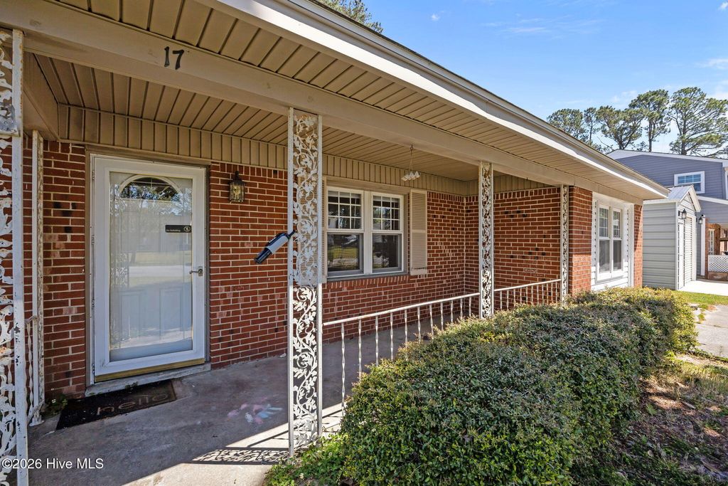 Photo of 17 Walnut Drive, Jacksonville, NC 28546 (MLS # 100564888)