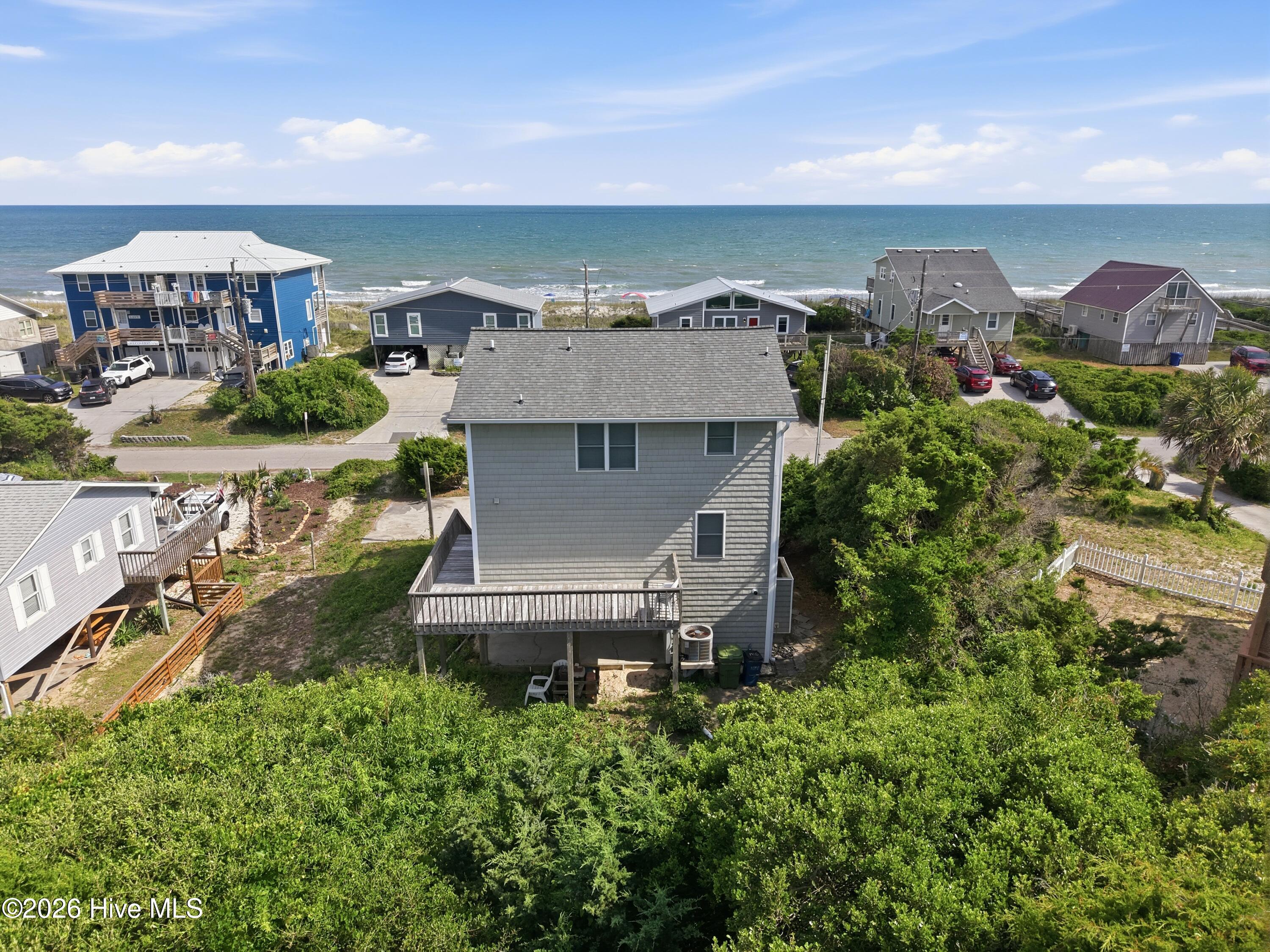 Wake up to ocean views and embrace the coastal lifestyle from this bea – image 11