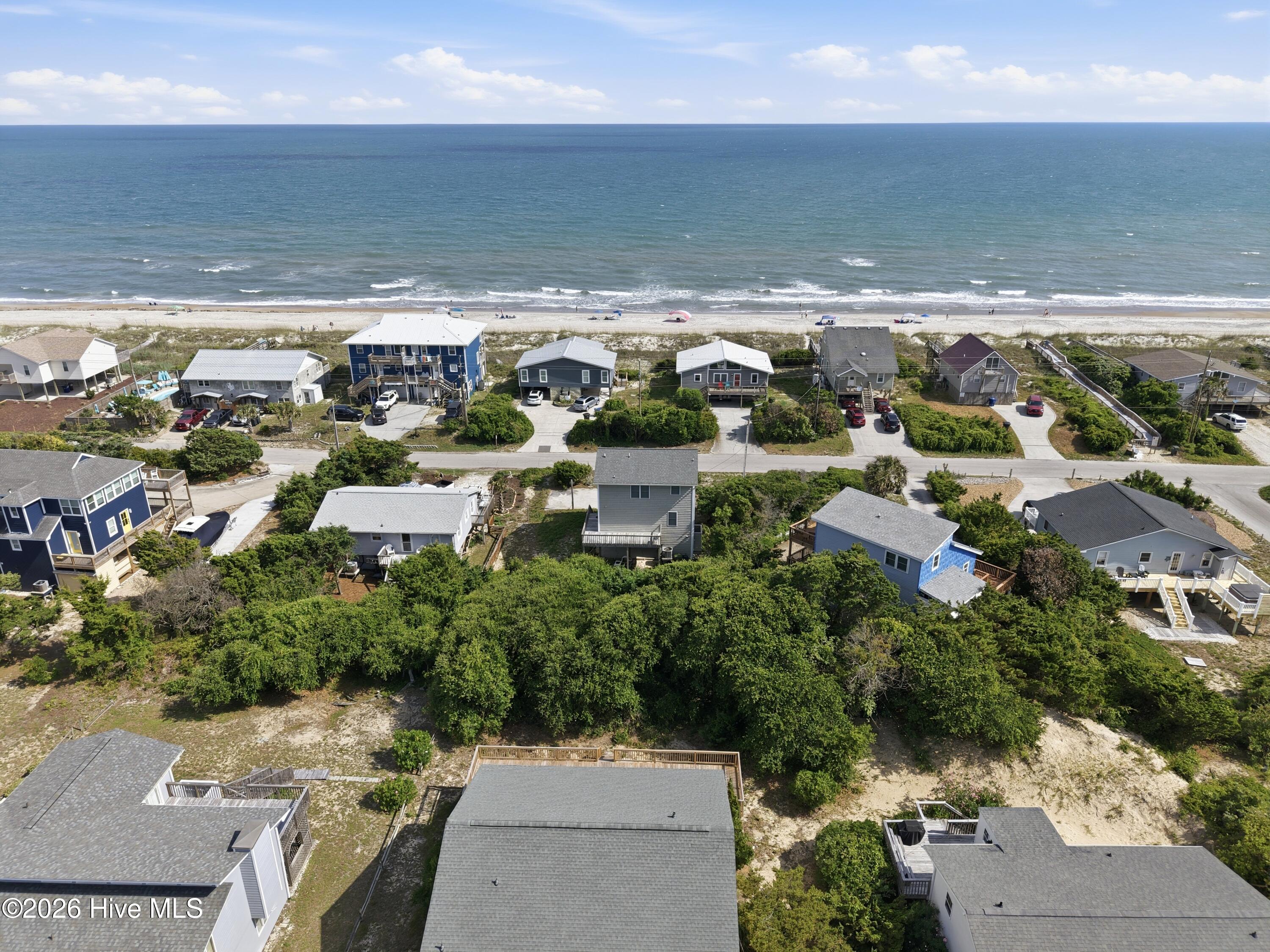 Wake up to ocean views and embrace the coastal lifestyle from this bea – image 14