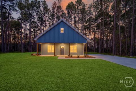 Homes For Sale - 8497 Savannah Highway<br/> Newington, GA 30449