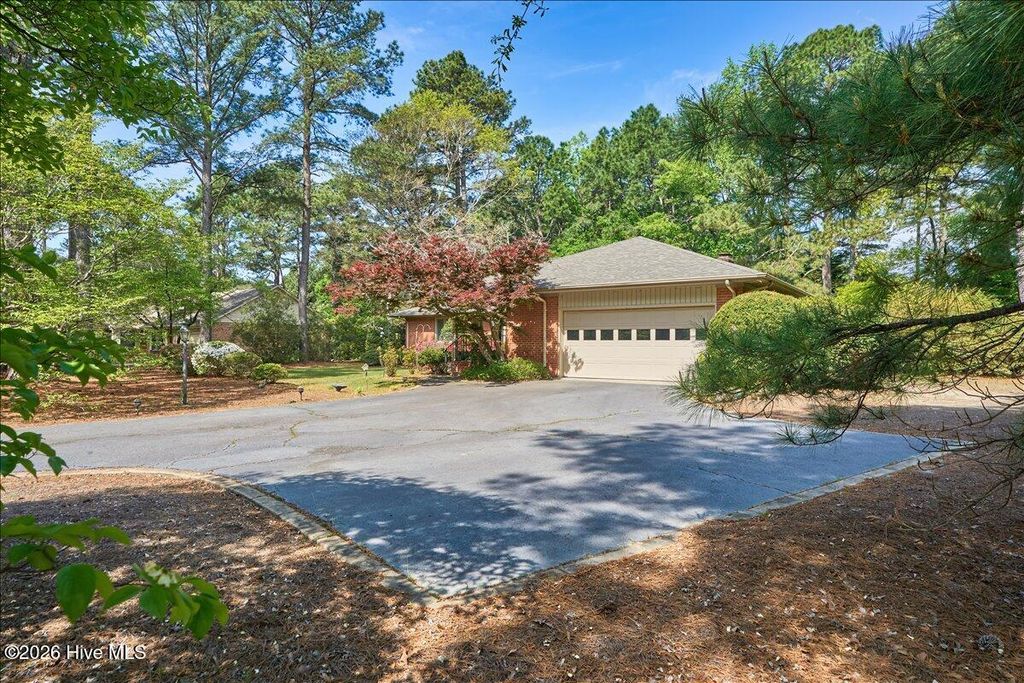 Photo of 32 Bogie Drive, Whispering Pines, NC 28327 (MLS # 100552517)