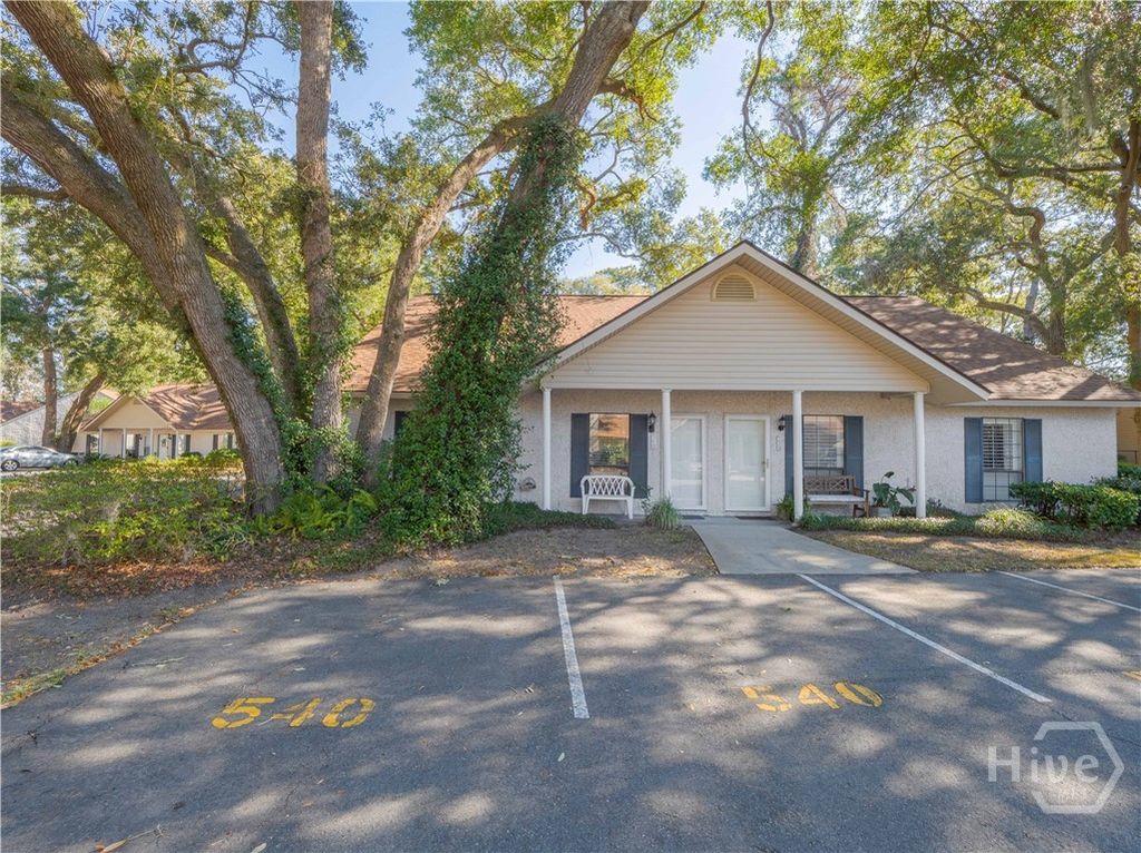 Photo of 540 Brockinton Drive S, St Simons Island, GA 31522 (MLS # SA348105)